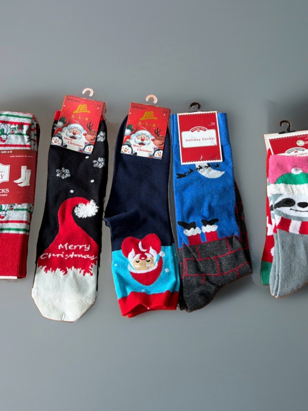 Fun lineup of festive Holiday/Christmas unisex socks. 7 Pairs. Multicolor. NWT